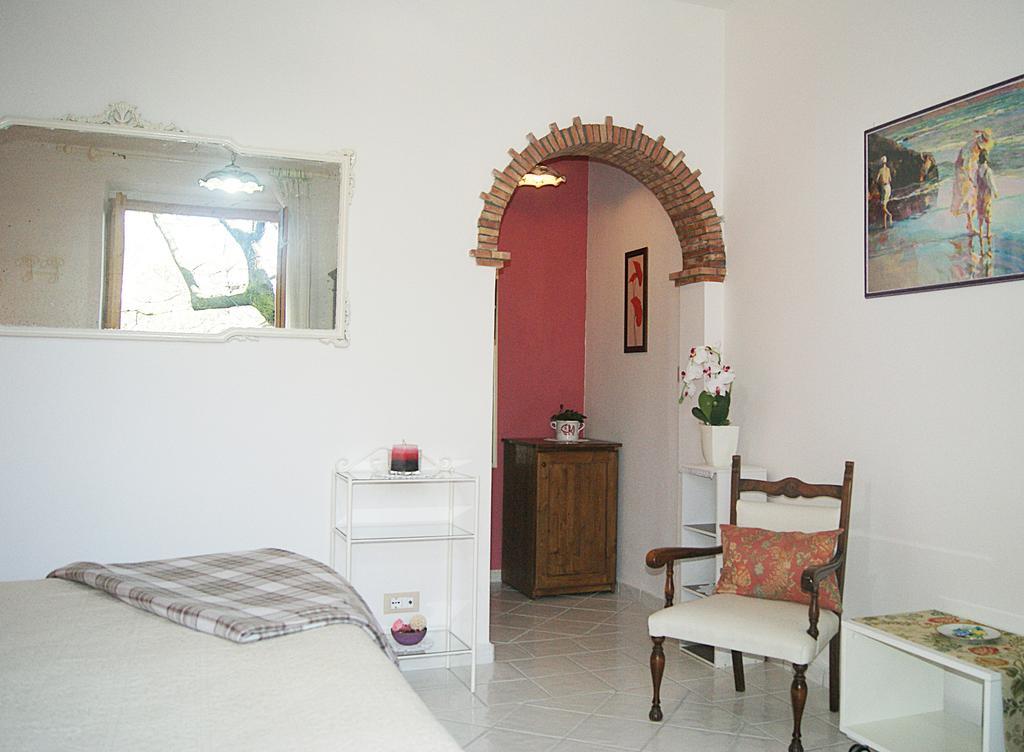 B&B La Casa Del Gelso Acquafredda Room photo